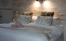 Villa Mariss Guesthouse